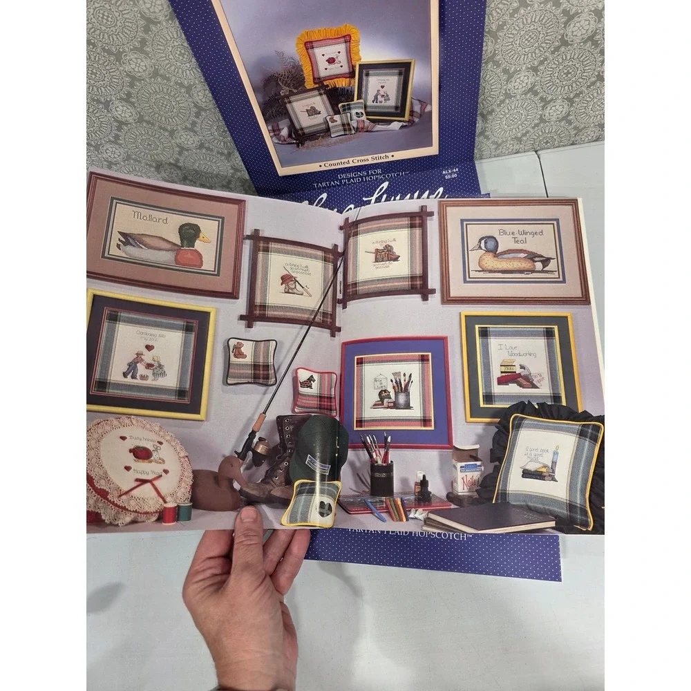 24-Vintage Alma Lynne Designs At Your Leisure Counted Cross Stitch Patterns Book
